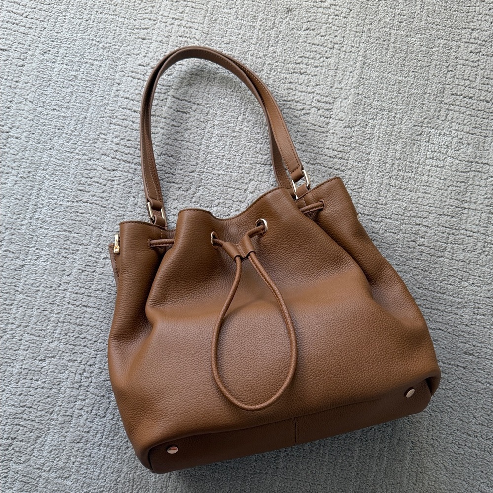 QUINCE NWOT Elegant Brown Leather Tote Bag